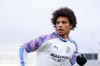 لروی سانه روند ریکاوری را طی کرده لروی سانه امروز بعد از حدود شش ماه در تمرینات منچسترسیتی حاضر شده و تمرین با توپ در کنار سایر بازیکنان را پشت سر گذاشت.