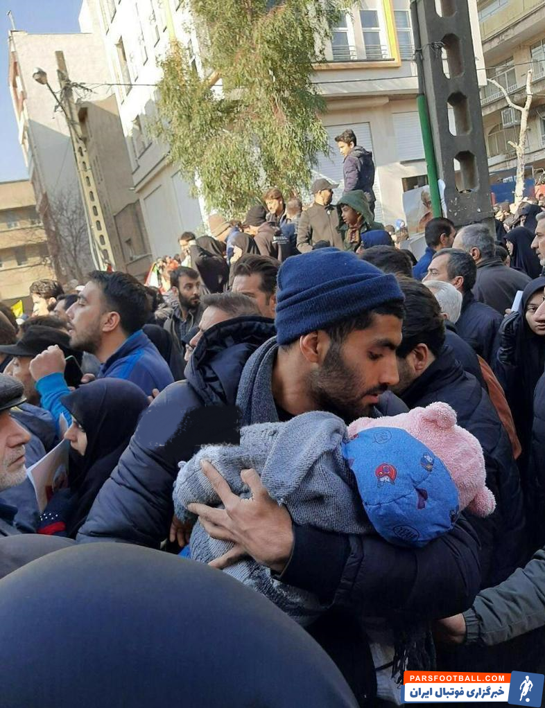 محمد انصاری یکی از بازیکنان معتقد و بااخلاق پرسپولیس است که به شدت مورد توجه کالدرون قرار دارد و باثبات ترین مدافع سرمربی پرسپولیس محسوب می شود.