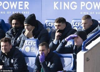 کپا احتمالا دیگر با پیراهن چلسی بازی نخواهد کرد چرا که لمپارد قصد دارد کپا را از ترکیب تیمش کنار گذاشته و با دروازه‌بان دیگری جایگزین کند.