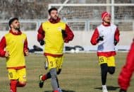 زوج خط دفاعی تراکتور بار دیگر تغییر خواهد کرد و به احتمال فراوان جفرسون یوری در کنار محمدرضا خانزاده برای اولین بار در ترکیب اصلی قرار می گیرند.