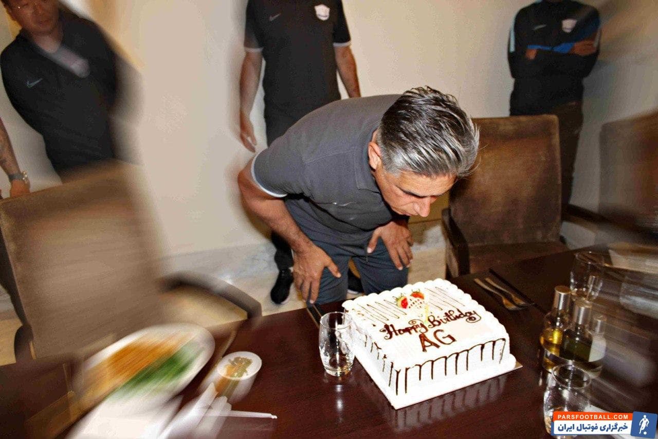 افشین قطبی بعد از یک سال فوقالعاده در شیجیاژوانگ که توانست این تیم را از بحران خارج کند و به سوپر لیگ چین برساند، هماکنون در حال آمادهسازی تیمش است.