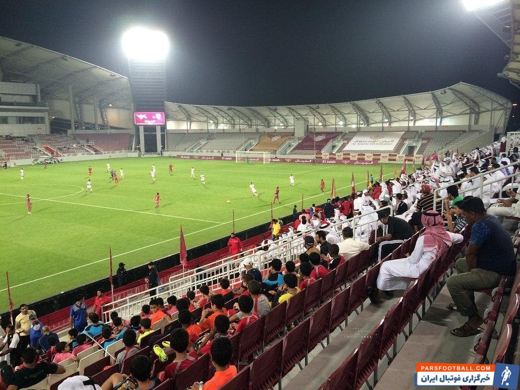 برخلاف دیدار دو سال قبل پرسپولیس و الدحیل که در استادیوم بین المللی خلیفه برگزار شد، دیدار این دو تیم این بار در استادیومی کوچک به انجام خواهد رسید.