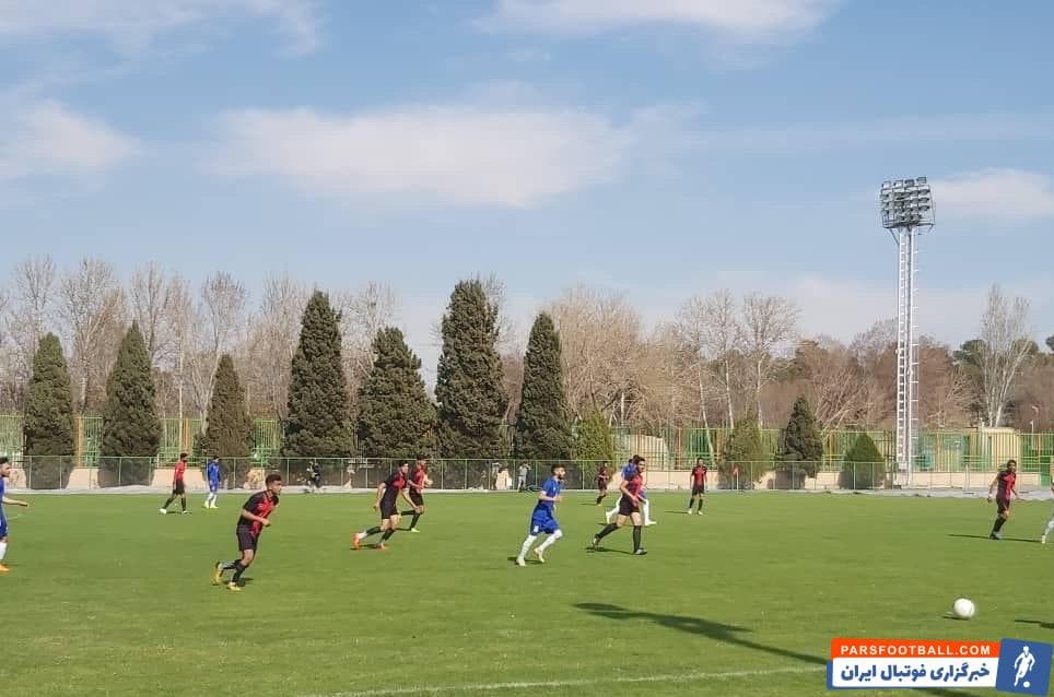 ذوبآهن ؛ برد پرگل ذوبآهن با هت تریک سجاد آقایی ؛ درخشش سجاد آقایی ذوب آهن را برنده کرد