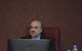 سلطانی فر-وزیر ورزش-تیم ملی فوتبال ایران