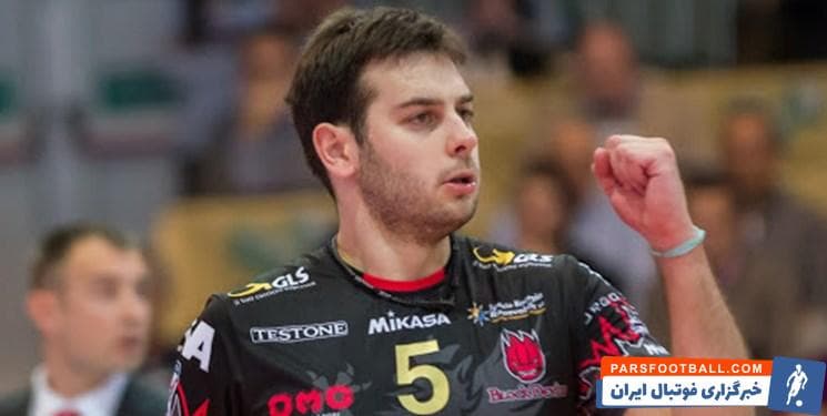 لوبه ؛ لوسیانو دچکو، پاسور باتجربه تیم ملی والیبال آرژانتین در آستانه توافق با لوبه