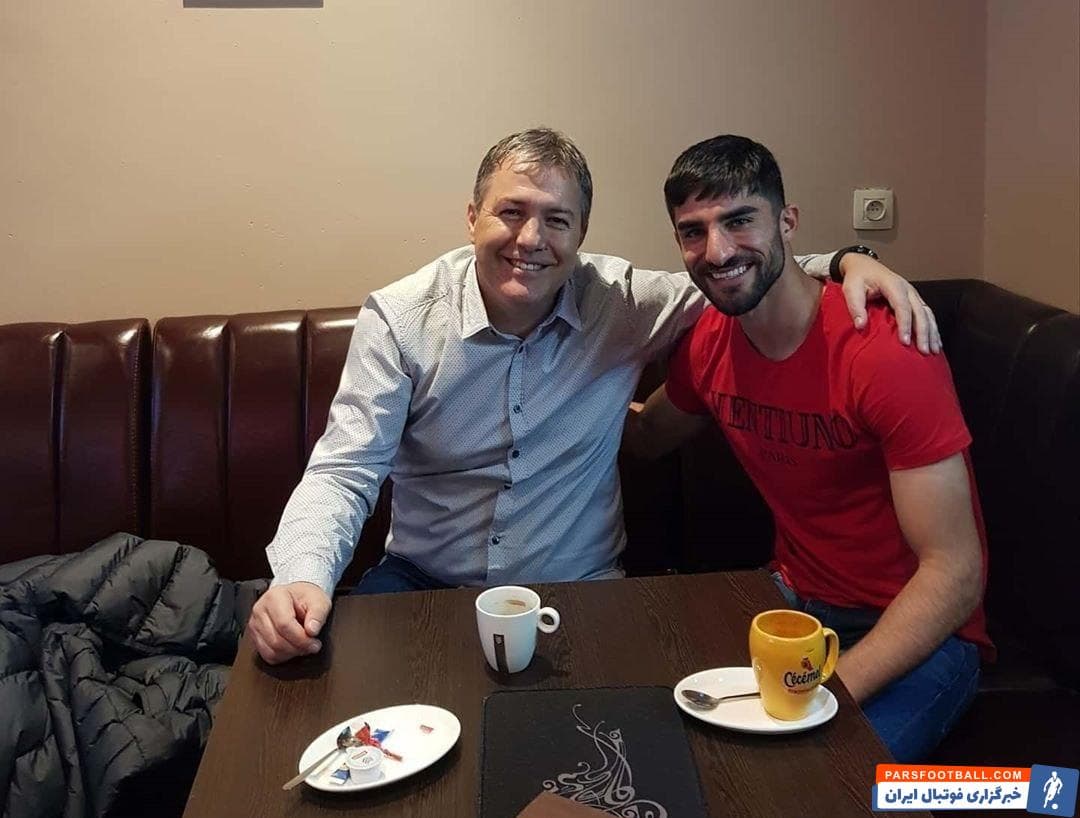 اسکوچیچ در ادامه بازدیدهایش از بازیکنان ایرانی شاغل در اروپا، به ملاقات میلاد محمدی رفت تا وضعیت این بازیکن را از نزدیک جویا شود.