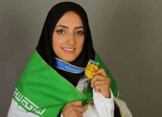 عشرت کردستانی : علیزاده اشتباه بزرگی را انجام داده است و شاید فرصتی برای جبران نداشته باشد