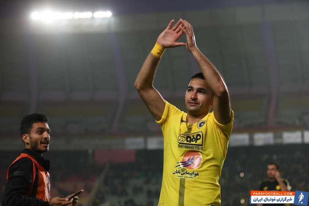 پورقاز ؛ تصاویری از تمرینات ویژه عزت الله پورقاز برای بهبود مصدومیت