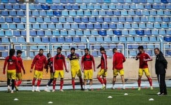 با توجه به تعطیلی مسابقات فوتبال به دلیل شیوع ویروس کرونا اعضای تیم تراکتور تا روز گذشته تمرینات خود را دنبال کردند و از امروز به تعطیلات رفتند.