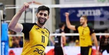 اسکرابلچاتوف ؛ پیروزی اسکرابلچاتوف برابر چارنی رادوم در شب درخشش میلاد عبادیپور