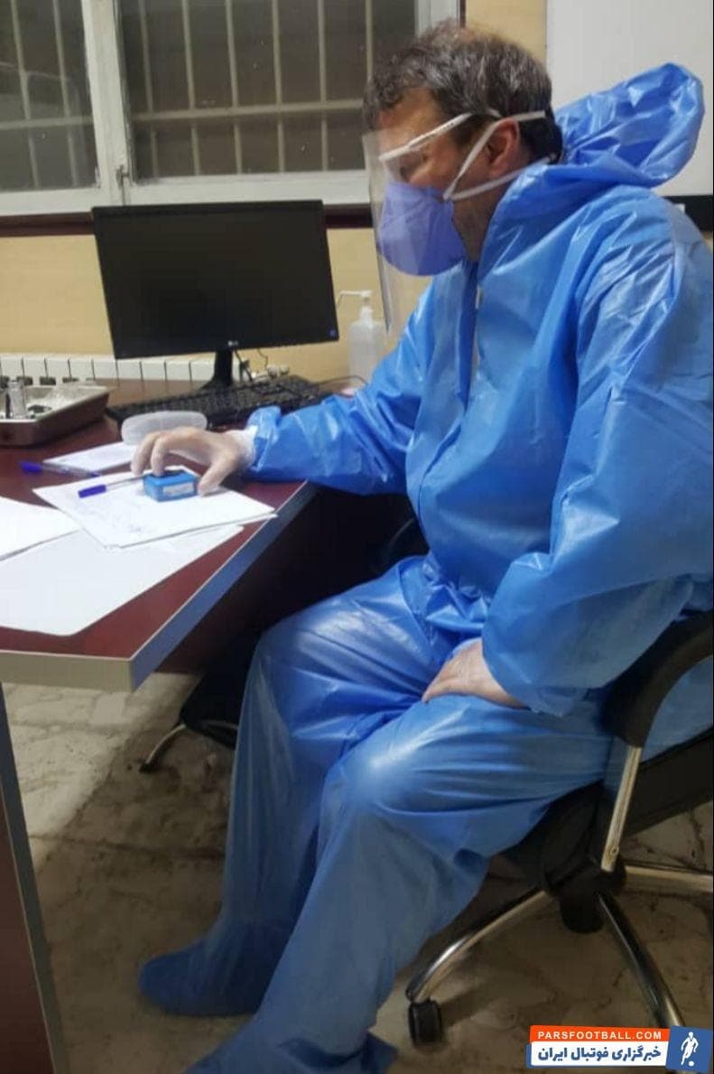 برای علیرضا اسدی و همه پزشکان، پرستاران و کادر درمانی که این روزها در خط اول مبارزه با این بیماری هستند، آرزوی سلامتی و موفقیت میکنیم.