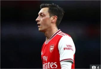 مسوت اوزیل ؛ بازیکنان آرسنال از برخورد همی تیمی خود بخاطر کاهش دستمزد ابراز ناراحتی کردند