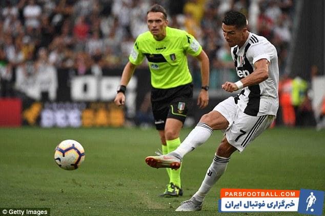 علیرغم فصلی فوق العاده، کریستیانو رونالدو در گلزنی از روی ضربات ایستگاهی همچنان ناکام است. رسانه های ایتالیایی می گویند او نفرین شده است.