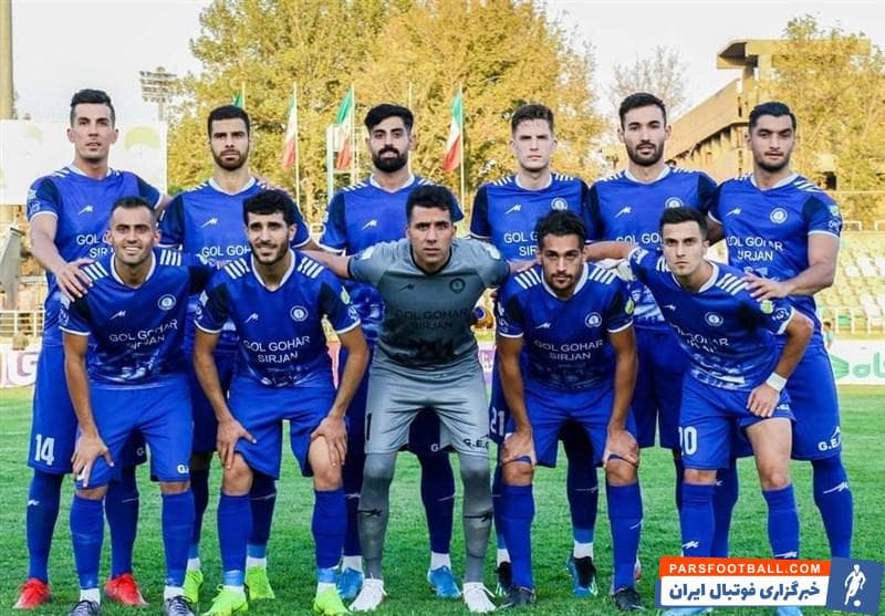 کمک سه میلیارد ریالی سرمربی، کادر فنی و بازیکنان تیم فوتبال گلگهر سیرجان برای مبارزه با ویروس کرونا