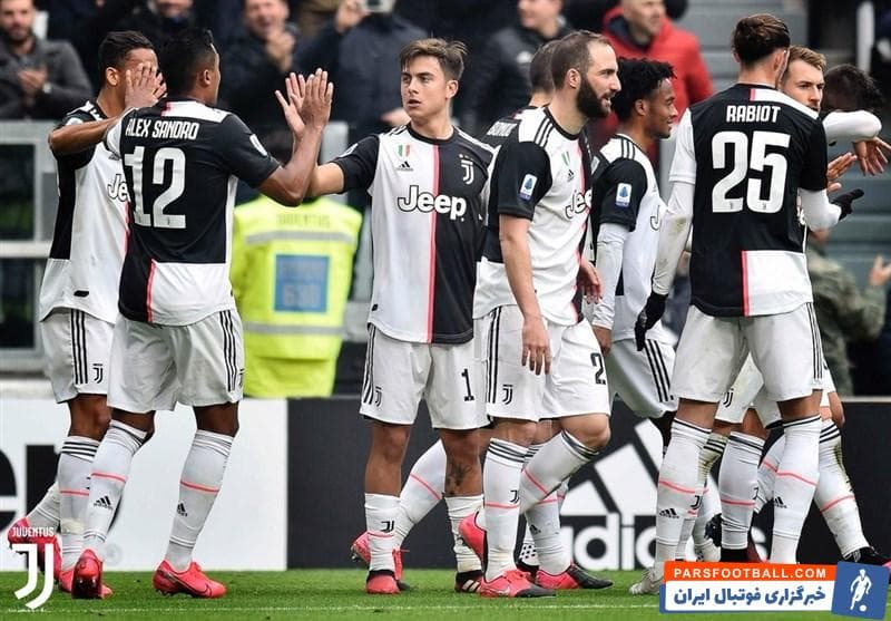 در روزهای قرنطینه که بازار لایو های اینستاگرامی سلبریتی های جهان داغ است حضور داگلاس کاستا ستاره تیم یوونتوس در لایو رکورد شکن تتلو و تهی برای کاربران تعجب آور بود!