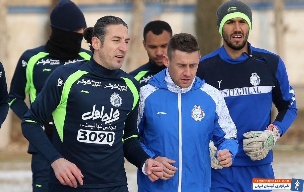 سرور جپاروف-استقلال