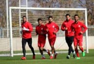 ابلاغ برنامه تمرینات خانگی به بازیکنان تراکتور