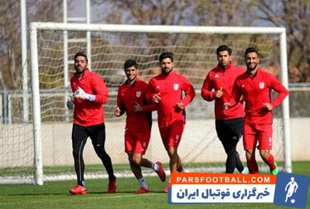 ابلاغ برنامه تمرینات خانگی به بازیکنان تراکتور