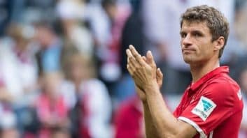 توماس مولر که در ابتدای فصل، تردیدهایی برای ماندن در بایرن داشت، سرانجام قرارداد جدیدی با باواریایی ها امضا کرد.