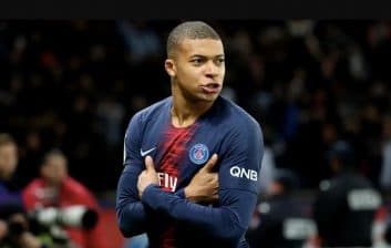 کیلین امباپه ، ستاره تیم پاریسن ژرمن و تیم ملی فوتبال فرانسه در لیستی که اخیرا به عنوان سریعترین بازیکنان جهان منتشر شده صدرنشین است.