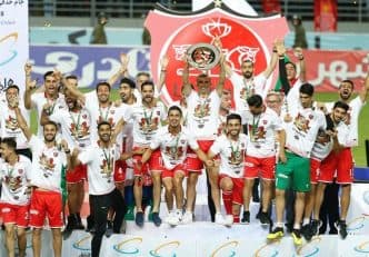 با توجه به شیوع کرونا و تعطیلی تمام مسابقات در کشور، وضعیت ادامه جام حذفی نیز نامعلوم است، حالا منصور قنبرزاده، عضو هیات رئیسه سازمان لیگ در مورد احتمال ادامه این رقابت ها صحبت کرده است.