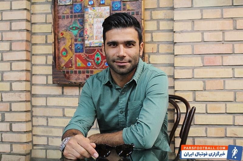 امید روانخواه هافبک پیشین استقلال روانخواه در خصوص شایعه حضورش در معاونت استقلال و همچنین شرایط این روزهای آبیها صحبت هایی را انجام داده است.