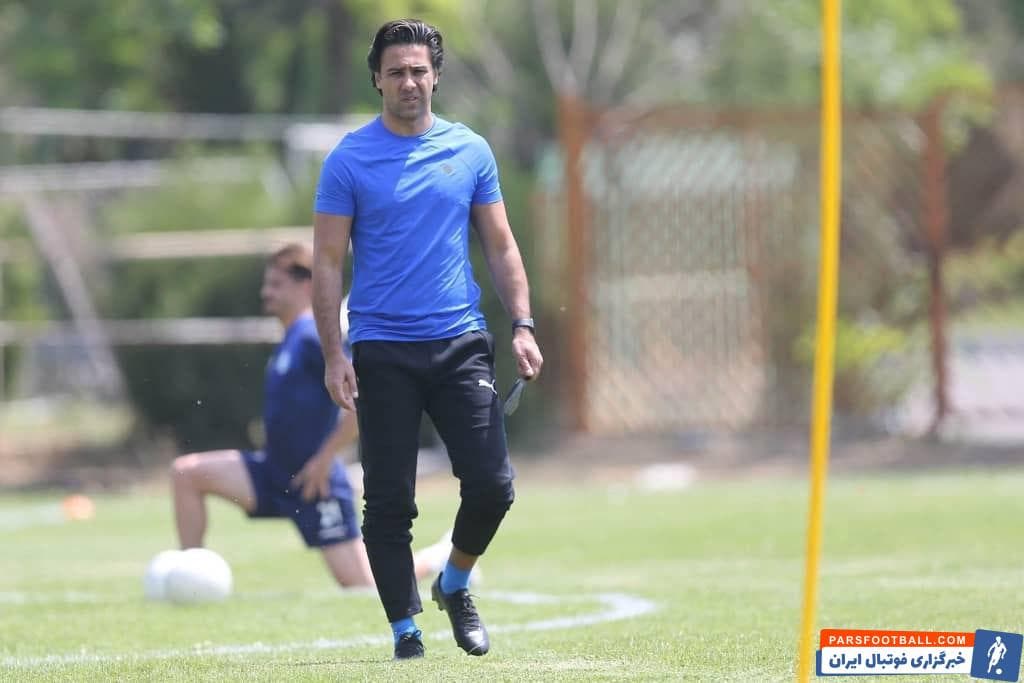 فرهاد مجیدی سرمربی استقلال برای رسیدن به ثبات در شغل جدید خود 10 هفته سرنوشت ساز را پیش رو دارد.