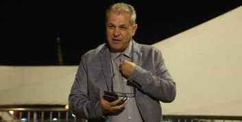 کامران منزوی