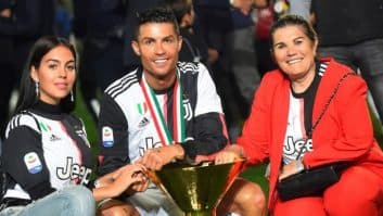 از زمانی که رابطه کریستیانو رونالدو و نامزدش جورجینا رودریگز آغاز شد همیشه بحث هایی در این باره مطرح بود که مادر رونالدو با مدل اسپانیایی اختلاف دارد.