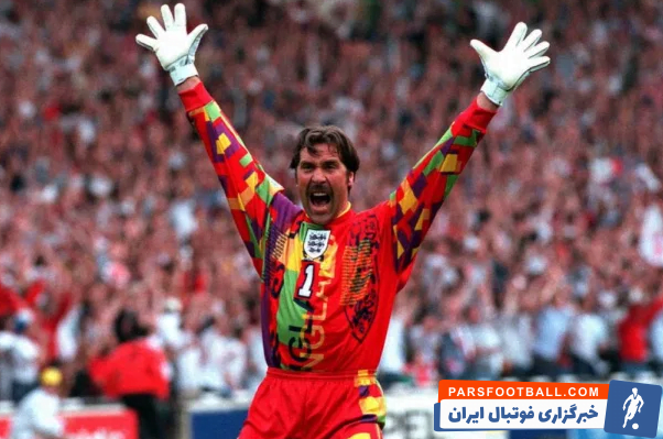 اشاره جالب وب سایت پاننکا به لباس های عجیب دروازه بان ها در دهه 90 میلادی