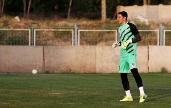 محمدرضا اخباری یکی از بازیکن‌هایی است که به واسطه چند سال حضور در تراکتور محبوبیت زیادی نزد هواداران آذربایجانی دارد و آنها لقب قارتال را به او داده اند.