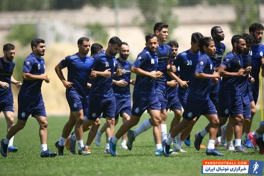 آبیهای استقلال بعد از این تمرین راهی هتل میشوند و بعد از صرف ناهار و استراحتی کوتاه، راهی فرودگاه میشوند تا تهران را به مقصد اهواز ترک کنند.