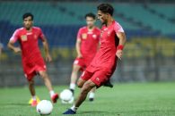 در این دیدار نیز علی علیپور مهاجم نوک تیم یحیی گل محمدی خواهد بود و امیدوار است که هشتمین گل فصل خود را در این دیدار حساس به ثمر برساند.