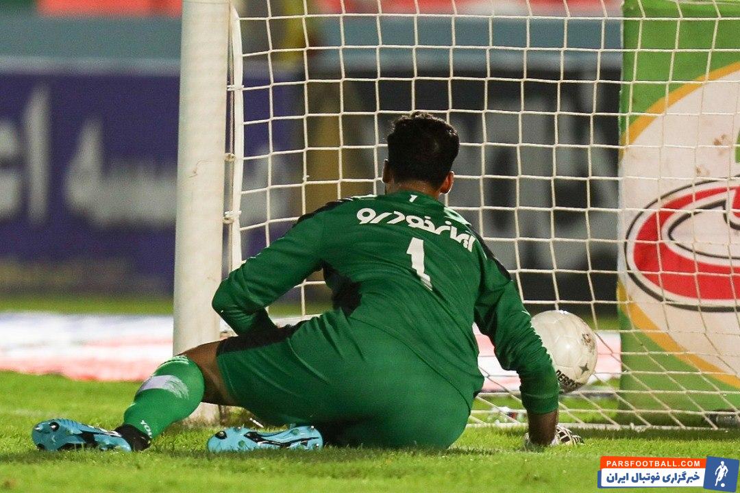 جملهای که انگار سرمربی پیکان اعتقادی ویژه به آن دارد؛ چرا که در باخت سه گله دیشب آنها به پرسپولیس، نمایش پر از اشتباه شیخ ویسی یکی از عوامل اصلی باخت بود.