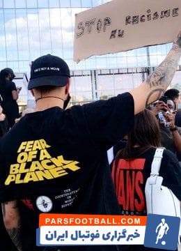 کورزاوا در سالهای اخیر یکی از فعالان حقوق رنگین پوستان بوده است و در چندین تظاهرات مردمی مختلف شرکت کرده و به نیازمندان در پاریس کمک کرده است.