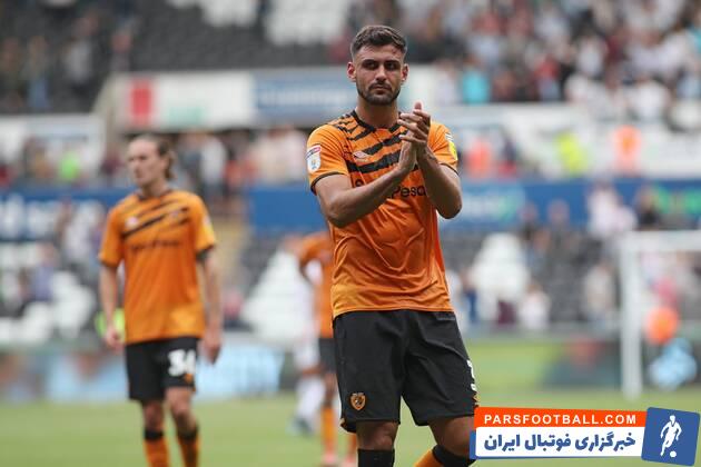 استقلال رایان تفضلی