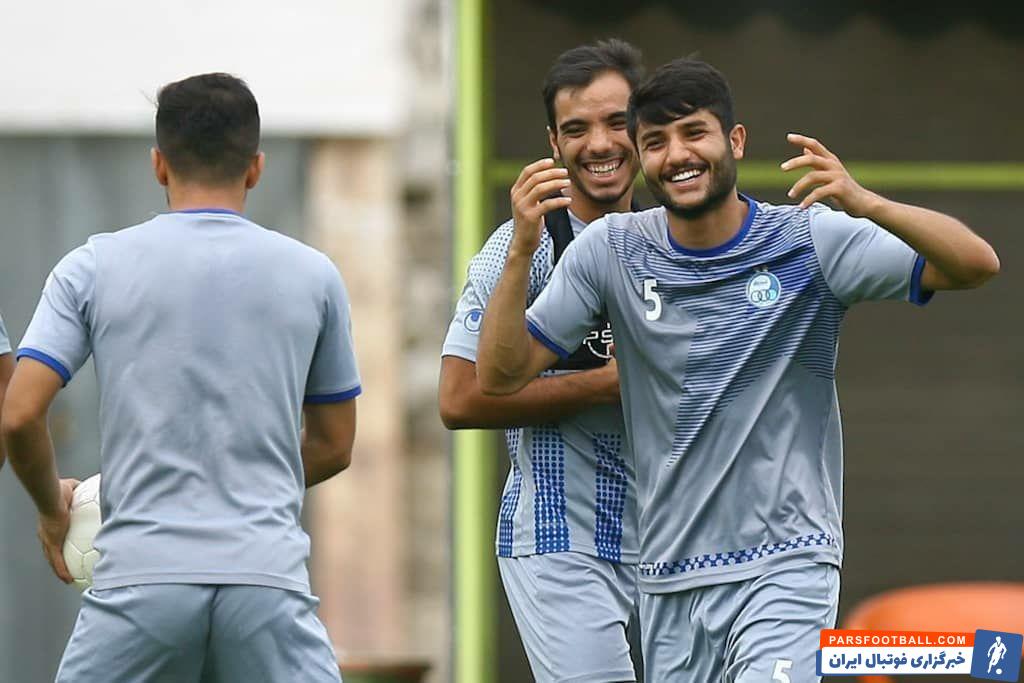 عارف غلامی یکی از بازیکنانی بود که به دلیل ابتلا به کرونا حدود دو هفته در قرنطینه خانگی بسر برد و دو مسابقه قبلی تیمش را نیز از دست داد.