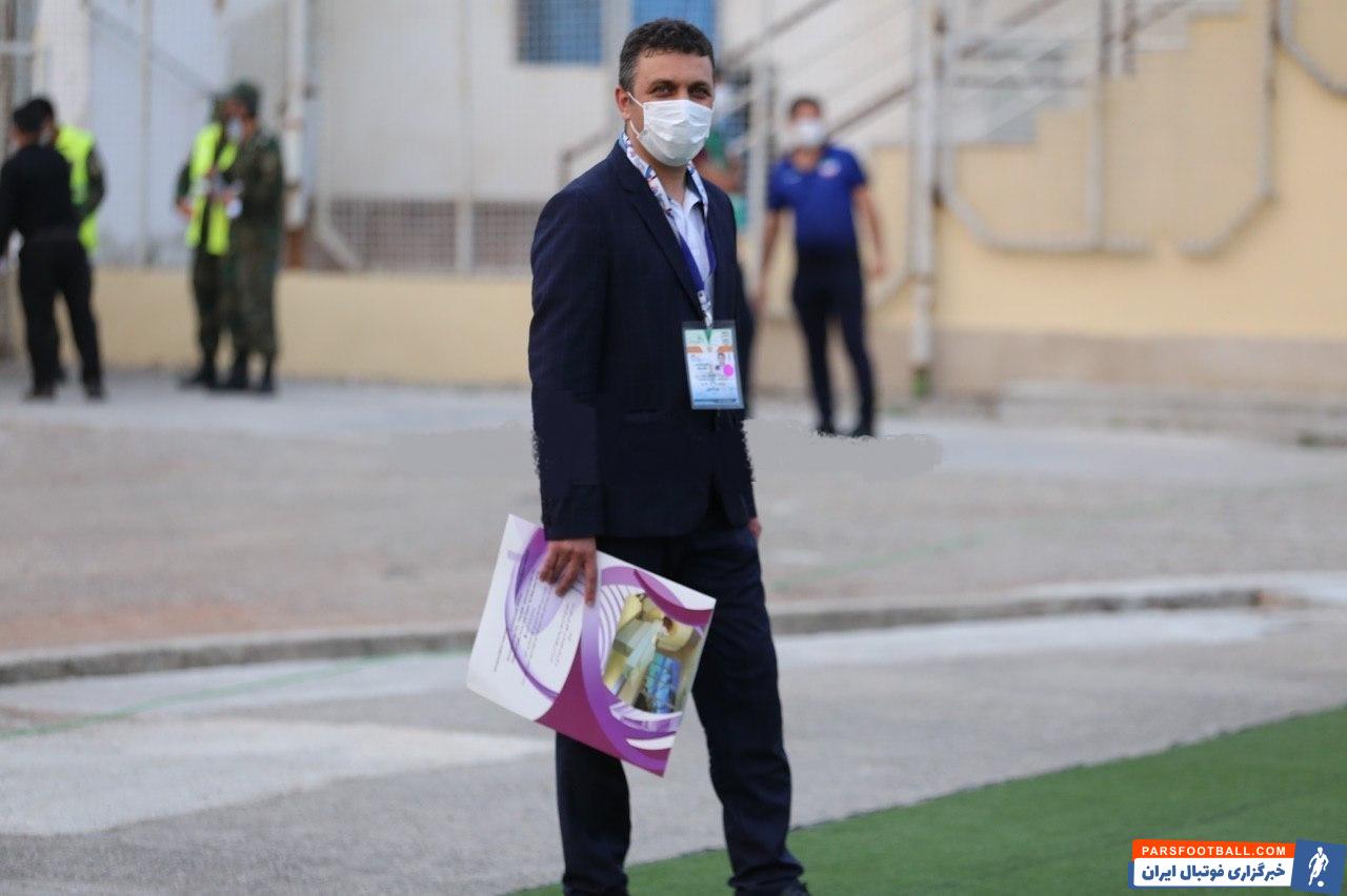 علی امیری پیش از بازی با فولاد به خاطر اینکه کمی نا خوش احوال بود به بیماری کرونا مشکوک شد اما آزمایش سی تی اسکن نشان داد که به این ویروس مبتلا نشده است.