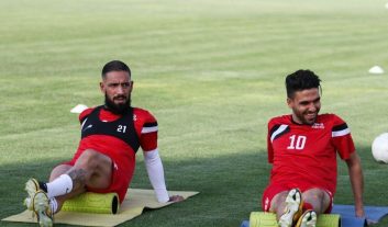 اشکان دژاگه که بعد از غیبت طولانی به تمرینات آمده با ظاهری متفاوت از قبل و با ریشهای بلند تعجب همبازیان خود را برانگیخته است.