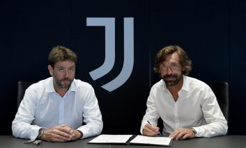 آندرهآ پیرلو یوونتوس ساری سرمربی باتجربه خود را بعد از حذف یوونتوس از لیگ قهرمانان اروپا کنار گذاشت و هدایت تیم را به آندرهآ پیرلوی جوان سپرد.