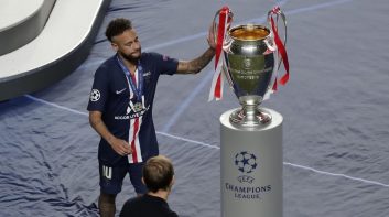 نیمار نوشت: «شکست جزیی از ورزش است. ما تمام تلاش خود را کردیم و تا آخر جنگیدیم. از حمایت و محبت تمامی شما تشکر میکنم. تبریک به بایرن»