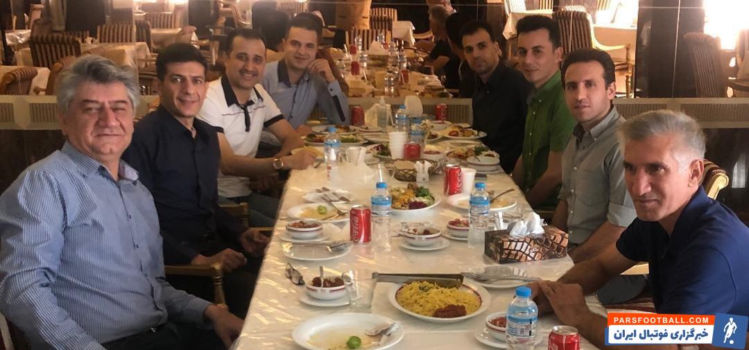 در هفته های اخیر موضوع داوری دربی بسیار داغ و مورد بحث بوده و حالا همه منتظرند تا پیام حیدری با قضاوتی کم نقص، شب خوبی را پشت سر بگذارد.