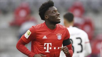 بایرن مونیخ ؛ آلفونسو دیویس