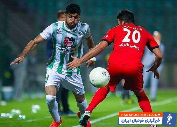 دانیال اسماعیلیفر مدافع راست تیم فوتبال ذوب آهن در آستانه پیوستن به تیم فوتبال پرسپولیس قرار دارد.