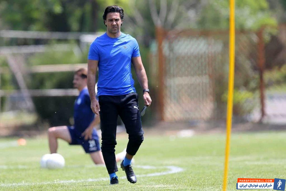 فرهاد مجیدی با توجه به غیبت سه مدافع اصلی خود در دربی پایتخت، اینک با سردرگمی زیادی برای انتخاب زوج عارف غلامی مواجه شده است.