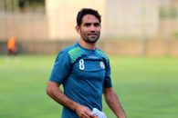 مرتضی اسدی کاپیتان پیشین تیم تراکتور به انتقاد از رفتار رشید مظاهری پرداخت.