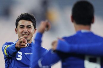 مهدی امیرآبادی پیشکسوت تیم استقلال در خصوص بازی دربی جام حذفی عنوان کرد خط حمله استقلال با حضور قائدی و دیاباته بلای جان پرسپولیس خواهند بود.