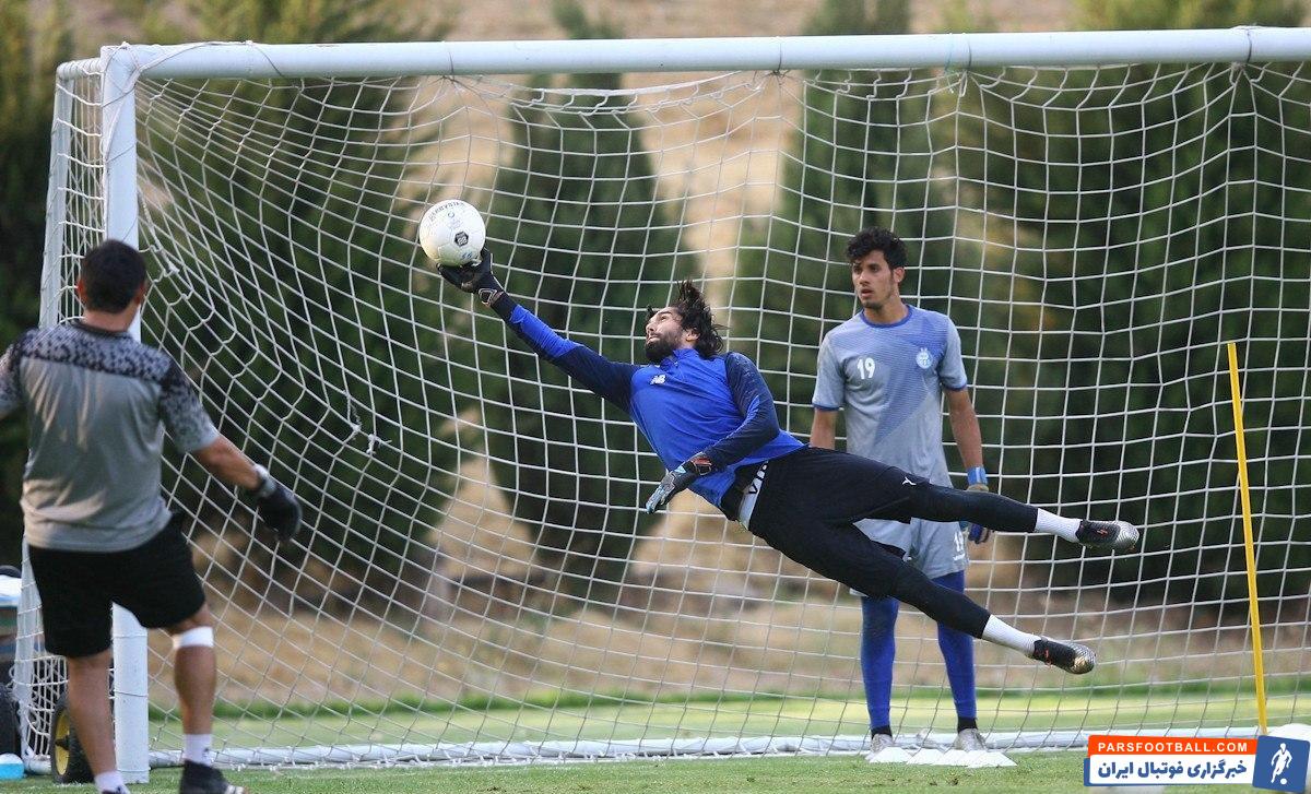 حسین حسینی سیدحسین حسینی سنگربان استقلال به دنبال دومین جام قهرمانی دوران فوتبالیش است که البته در به دست آوردن آن نقشی داشته باشد.