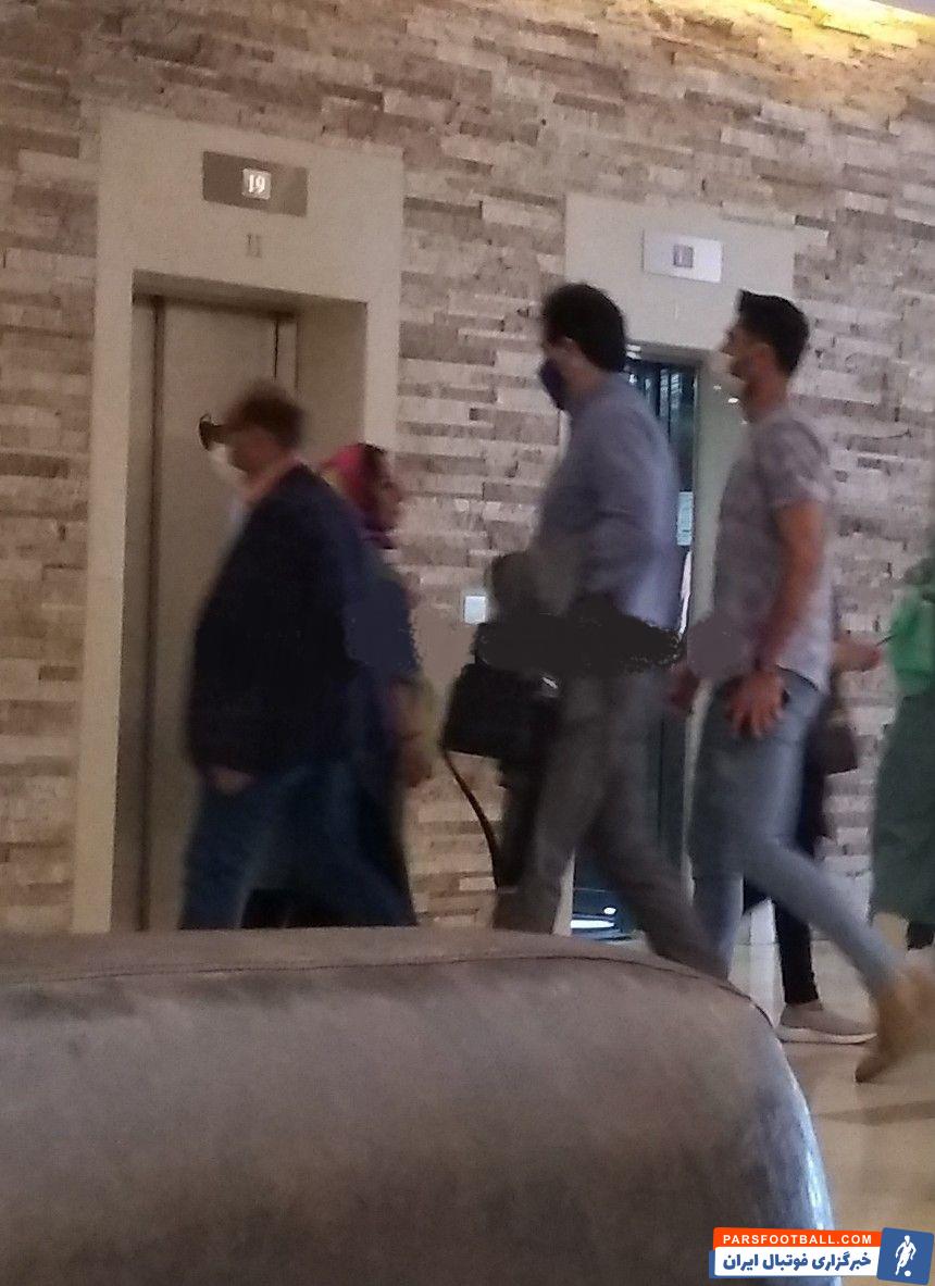 مظاهری دقایقی پیش وارد محل مذاکره مدیران استقلال با بازیکنان مد نظرشان شد و به نظر می رسد تا ساعتی دیگر به طور رسمی به استقلال بپیوندد.