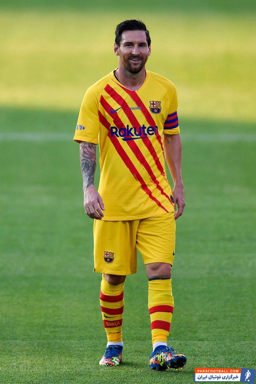 لیونل مسی مقابل خیمناستیک، یک نیمه به میدان رفت تا برای اولین بار بعد از جنجال ناشی از درخواست جدایی اش با پیراهن بارسا دیده شود.